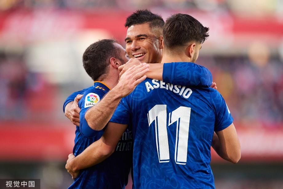 乎让雄鹿难 乎让雄鹿难