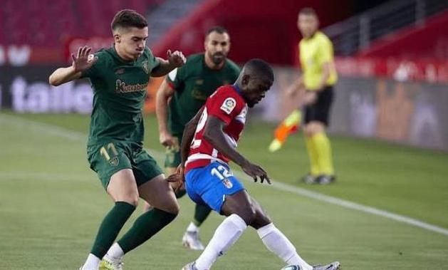 球迷们更期 球迷们更期