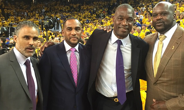 迷感到兴奋 迷感到兴奋