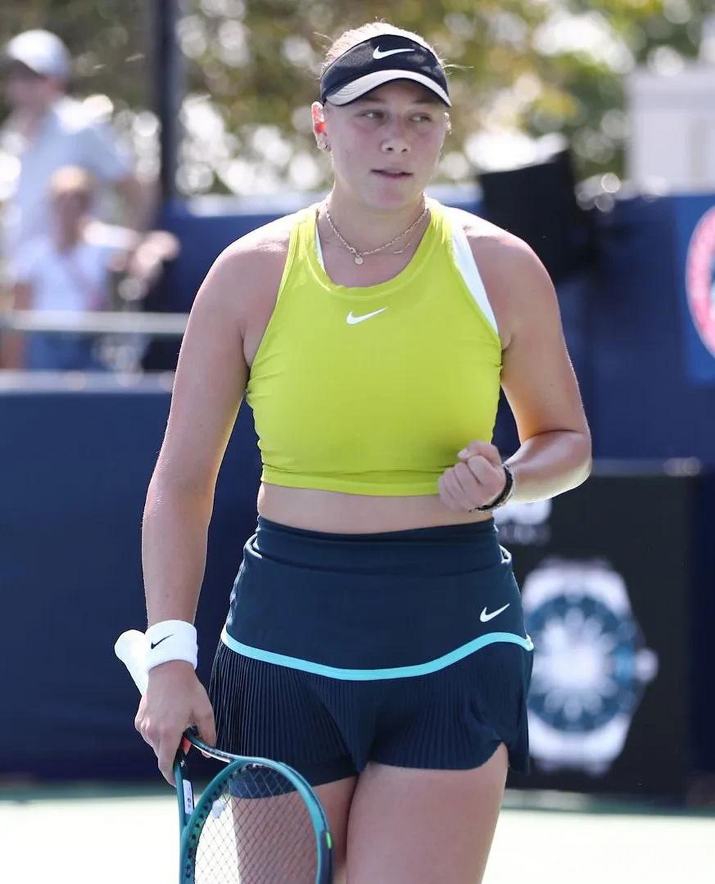 其中的代表 其中的代表